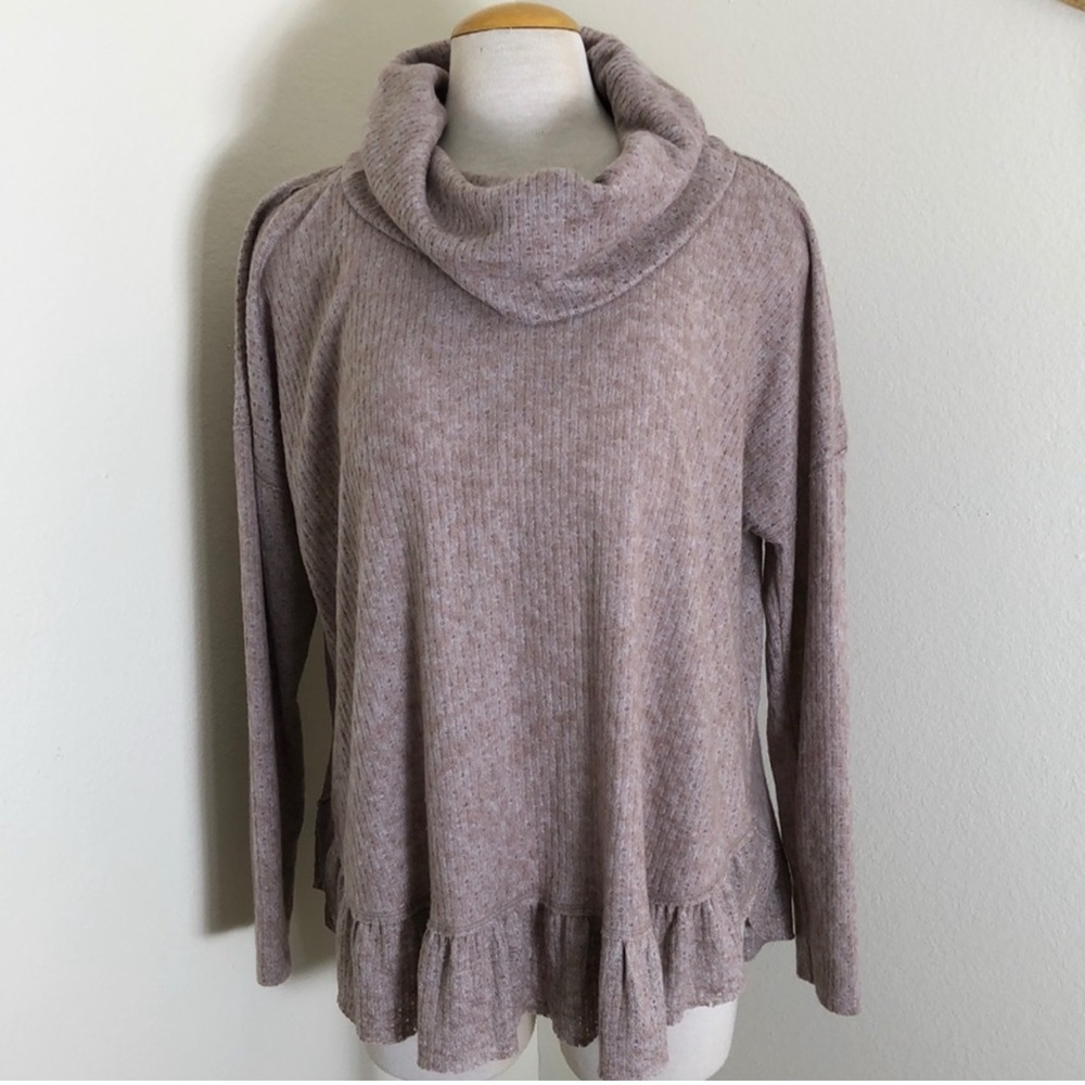 XL ANTHROPOLOGIE - NWT - oversized lightweight sweater with ruffle